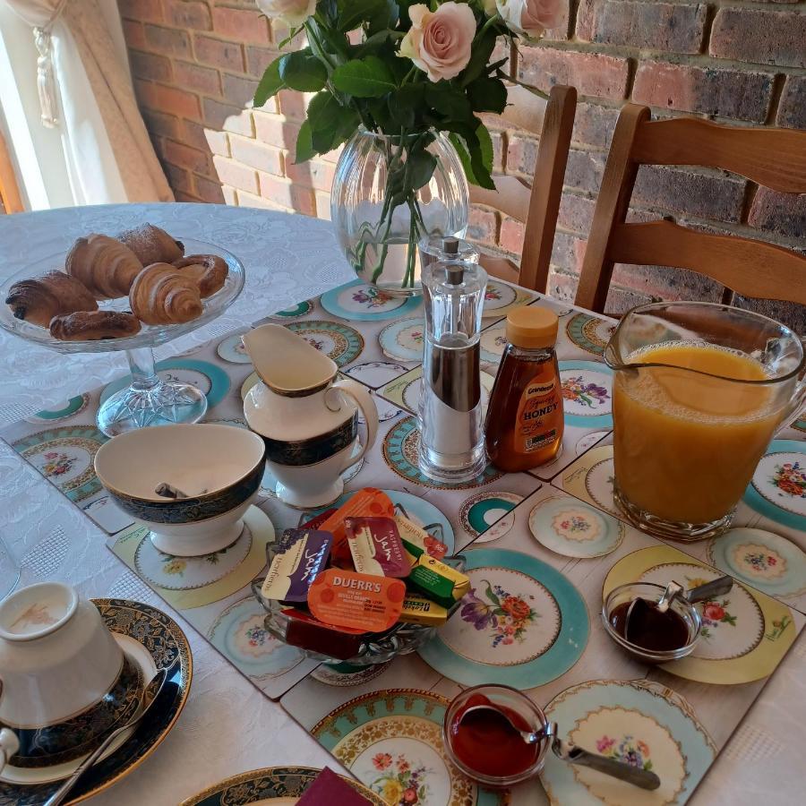 Woodpeckers Cottage B&B Pett Buitenkant foto